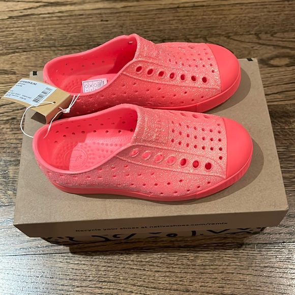 Native Shoes Kids Glitter Pink Slip-On - Picture 1 of 2